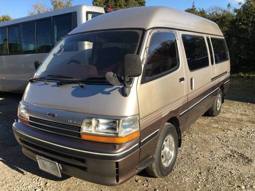 ハイエース100系シュノーケルグランドキャビンで使用