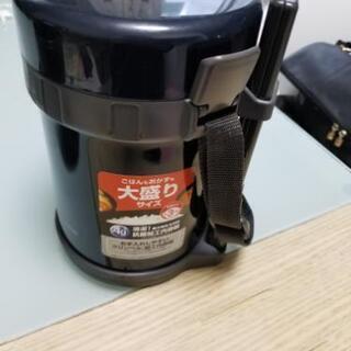 お弁当箱