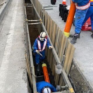 地中送電線土木工事スタッフ　〈景気に左右されることない安定した経営基盤あり♪〉の画像