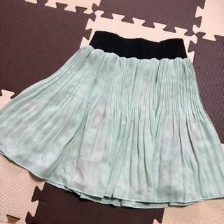 【値下げ】シフォンスカート　新品　未着用　リバーシブルの画像
