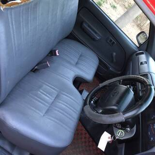 ハイラックス ピックアップトラック ベンチシート 2人乗り カスタム ベース車両などに ダットサンの画像