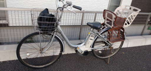 ブリジストンの電動自転車(子供乗せシート付)を格安でお譲りします