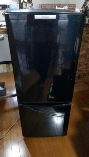【値下げしました】一人暮らしサイズ冷蔵庫 MITSUBISHI MR-P15T-