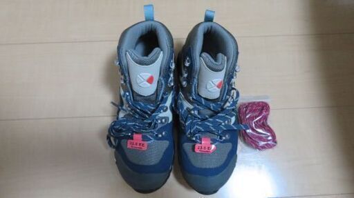 【新品未使用】登山用シューズ Caravan 23.5EE ネイビー
