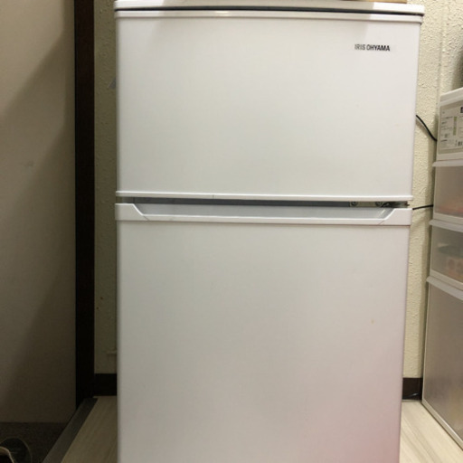 アイリスオーヤマ　冷蔵庫　　　　　　IRSD-9B-W