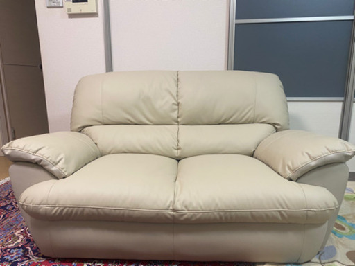 【4月中に取りに来てくれる方限定】ニトリ　2人用ソファ