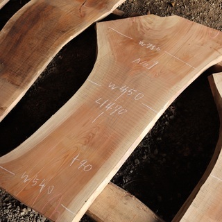 欅 けやき 一枚板 1470×450～750×40 荒木/耳付き/長期保管/