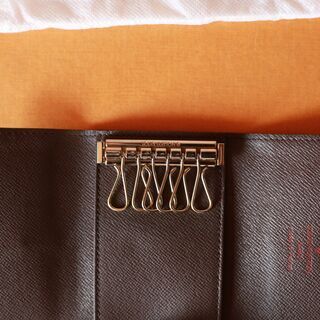 ルイ・ヴィトン オリジナル鍵の財布ー値下げしました！の画像
