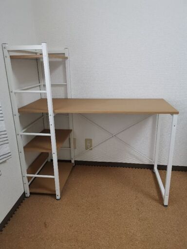 NITORI  ニトリのパソコンデスク  収納ラック付
