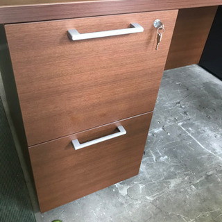 ★お取引完了しました【在庫処分価格】【展示品新品】両袖机⭐︎役員机にも！の画像