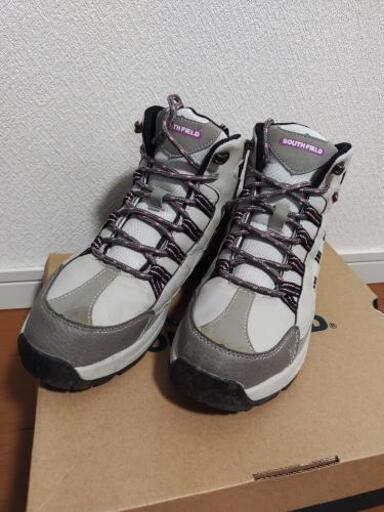登山靴　24.5　一度だけ使いました