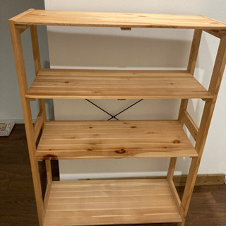 木製ラックと木製PC台取りに来てくださる方の画像