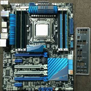 自作PC☆美品☆動作品☆グラボ P9X79 PRO LGA2011/i7-3930K 6コア12スレッド3.2GHz/SSD256GB/メモリ16GB/SilverStone製電源850W/GTX570/水冷クーラー付