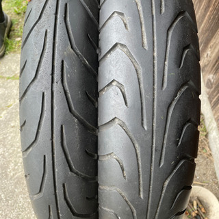 値下げwバイク用タイヤ前後セットの画像