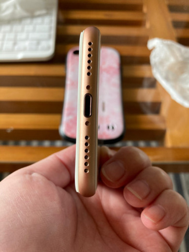 iPhone8  SIMフリー SoftBank 値下げしました、