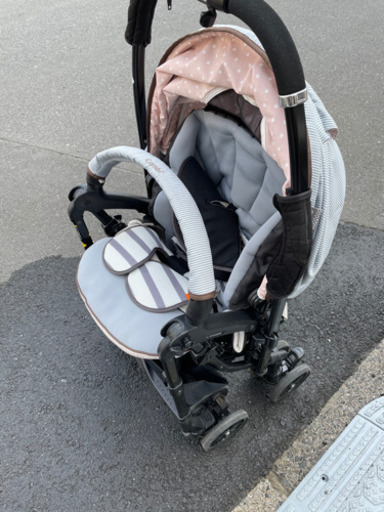値下げしました　ベビーカー　コンビ
