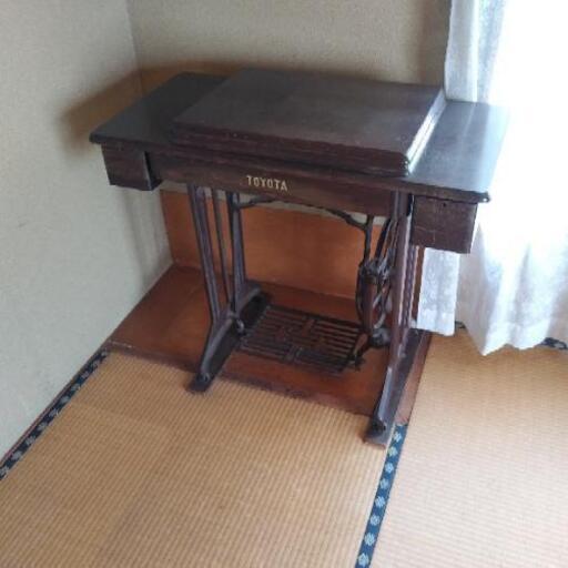 アンティーク　足踏みミシン台