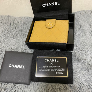 CHANEL マトラッセ折り財布 (箱、Gカードあり)