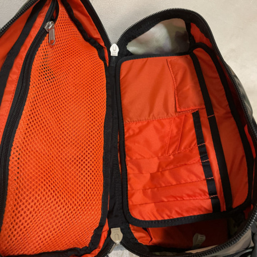 配送可能★North Face バックパック迷彩柄30リットル