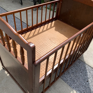 ベビーベッドの画像