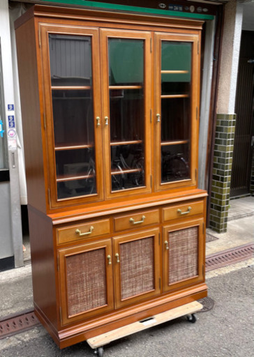 愛品倶楽部柏店】maruni マルニ木工 3枚扉飾り棚 食器棚