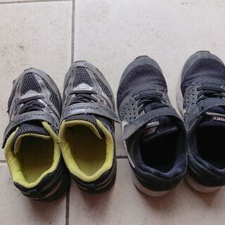 瞬足、NIKE2点 19センチ