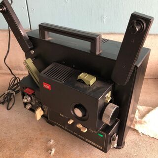 ８ミリ映写機 ELMO　ST-800　通電確認のみ