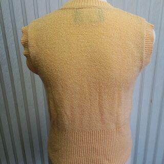 MADE IN U.S.A Ｖネックノースリーブレディースの画像