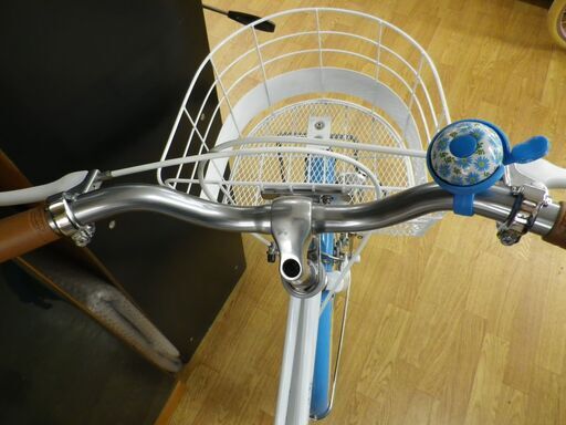 子供用自転車 22インチ ブルー×白 花柄 女の子 変速なし カゴ・スタンド付き  ジュニアサイクル