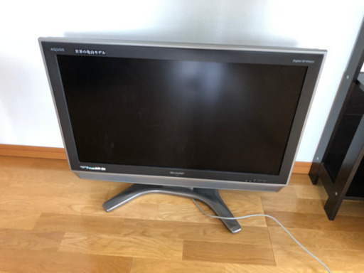 SHARP AQUOSテレビ　32型