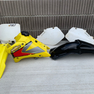 SUZUKI RM125 倒立モデル　外装セット