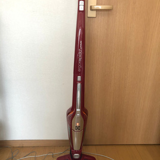 エレクトロラックス 掃除機 エルゴラピード　ZB3012 中古