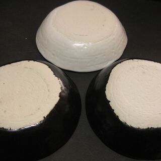 白黒小鉢　陶器　白1黒2の画像