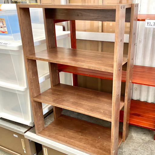 シンプルな木製棚
