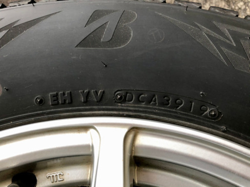 デリカD:5スタッドレスタイヤ