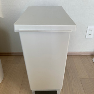 ゴミ箱　フタ付き