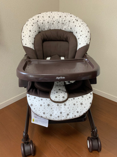 【お取り引き中】アップリカ　ハイローラック　ハイローチェア　ユラリズム　エアークッションプラス