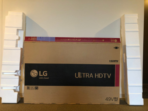 【取引中】値下げ！LG 49インチ4Kテレビとテレビボード黒のセット■ワンオーナー美品■150cm マジックリモコン