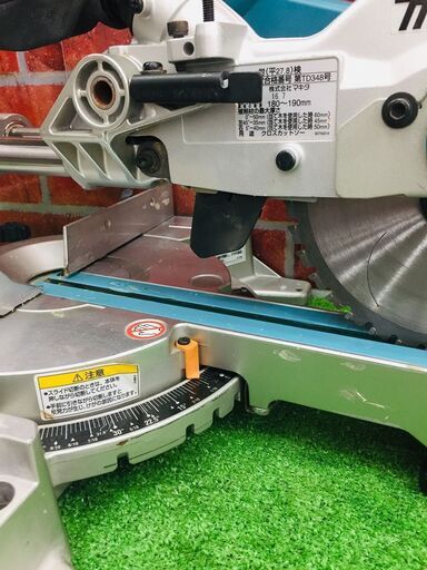 マキタ makita LS714D 充電式スライドマルノコ190㎜バッテリー無【リライズ野田愛宕店】【店頭取引限定】【中古】