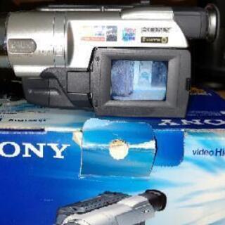 ありがとうごさいました、値下げしました、、どんどん問い合わせしてください、ハンディカムHi8  CCD-TRV96K  家で眠っている8ミリビデオの再生ダビングに、さらに、御希望であれば投稿内にあるフイルムカメラセットをお付けします、     の画像