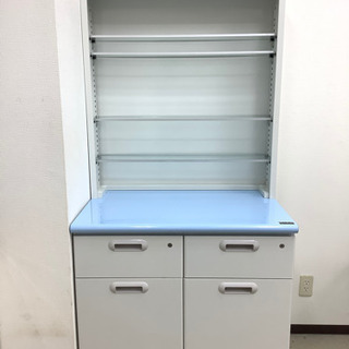 閉店に伴い出品です！作業台1台。