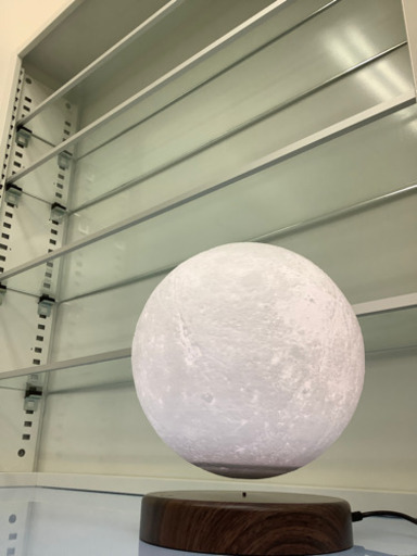 閉店に伴い出品です！作業台1台。