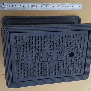 【値下げ】散水栓　BOX　未使用品　鋳鉄の画像