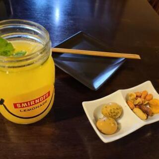 楽しく宅飲みしたり映画鑑賞できる方！