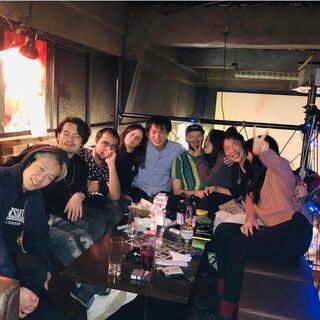 住込み大募集|バイト・パート|大阪|ゲストハウス|フロントスタッフ・清掃スタッフ大募集|住み込み大募集！|地下鉄堺筋線 恵美須町駅 駅直結｜難波駅徒歩圏内｜【遊びも本気、仕事も本気がモットーの会社です】学力・経験一切不要！英語も身につく！の画像