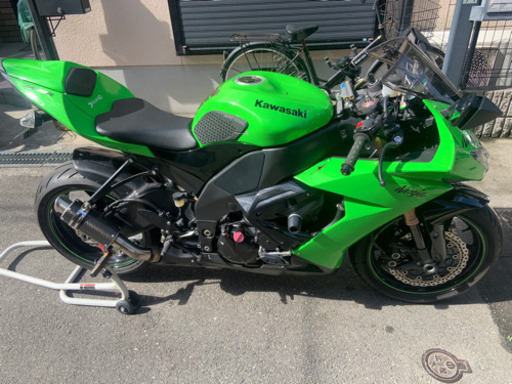 再投稿　zx10r 08 カワサキ　値下げしました