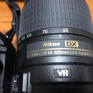 Nikon デジタル一眼レフカメラ D5200 ダブルズームキット AF-S18-55mm AF-S DX NIKKOR 55-300mmの画像