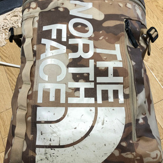 ノースフェイス　ヒューズボックス中古
