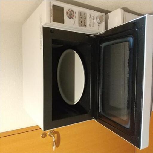 引っ越すので電子レンジの引き取り手探し中！