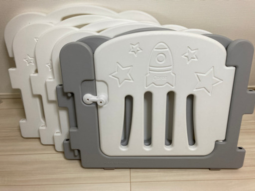 caraz ベビーサークル8枚セット　扉・固定ホルダー付き